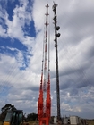 Сталь радиосвязи гальванизировала башню Guyed с кронштейнами и молниеотводом