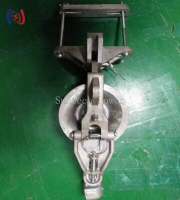 Универсальный стринговый блок с диаметром лопатки 178x76 мм и номинальной нагрузкой 10 КН для установки универсальных воздушных проводников