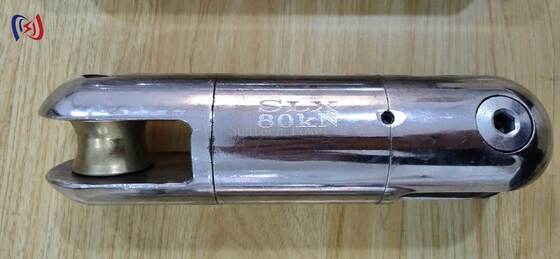 Шарнирное соединение для тяжелых условий эксплуатации с вращением на 360 градусов и номинальной нагрузкой 5-250 кН для монтажа воздушных линий и подстанций