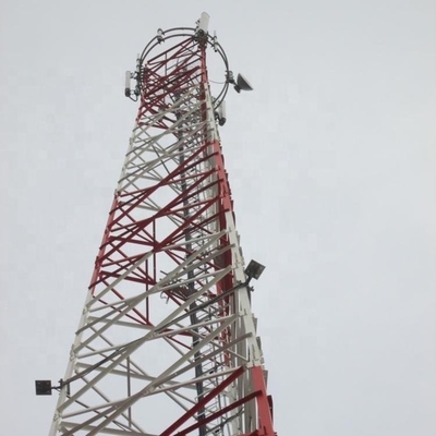 Угловые рангоут башни антенны 100M Gsm и свет затруднения авиации кронштейнов