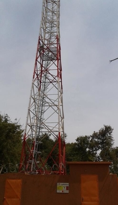 Радиосвязи 4 башня угловых 90meters ноги стальная гальванизировала