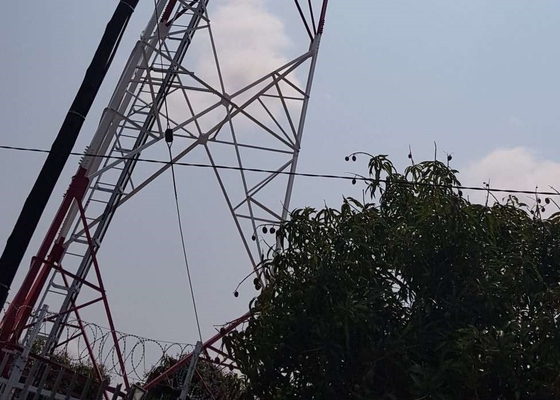 Поддерживать электричества стали Q235B башни решетки радиосвязи Gsm само-